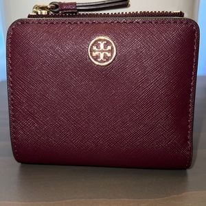 Tory Burch Robinson Mini Wallet